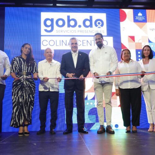 Presidente Luis Abinader inaugura un nuevo Punto GOB en Santo Domingo Norte