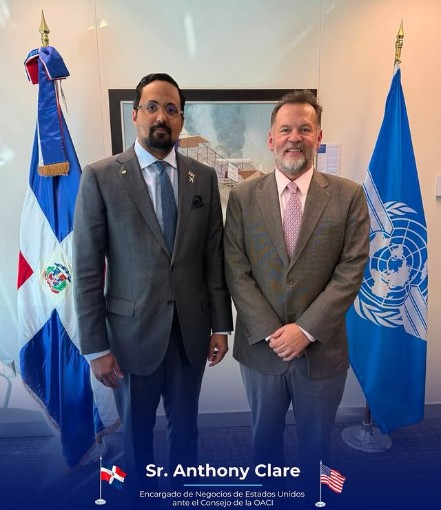 El Embajador Pujals sostuvo un importante encuentro con el Sr. Anthony Clare, Encargado de Negocios de Estados Unidos ante el Consejo de la OACI.