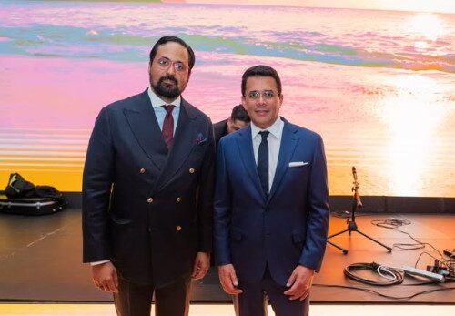 xxx Felicitamos al ministro de Turismo, David Collado, por la exitosa realización en Montreal 🇨🇦 del Roadshow de República Dominicana, una iniciativa que continúa fortaleciendo la presencia y el posicionamiento del país 🇩🇴 en los mercados internacionales.